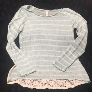 Mint Lacy Blouse ⭐️